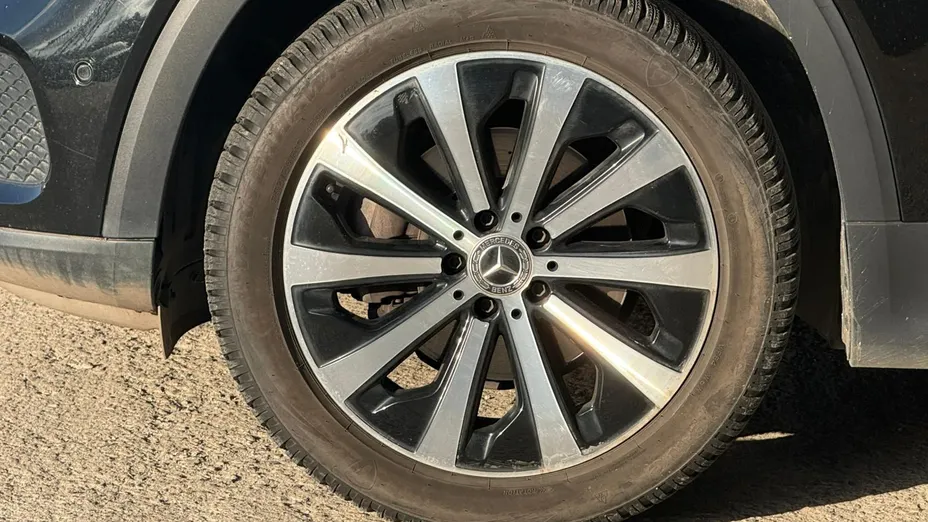 MERCEDES-BENZ GLB GLB 200 Progressive 7G-DCT