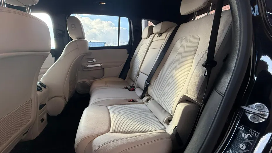 MERCEDES-BENZ GLB GLB 200 Progressive 7G-DCT