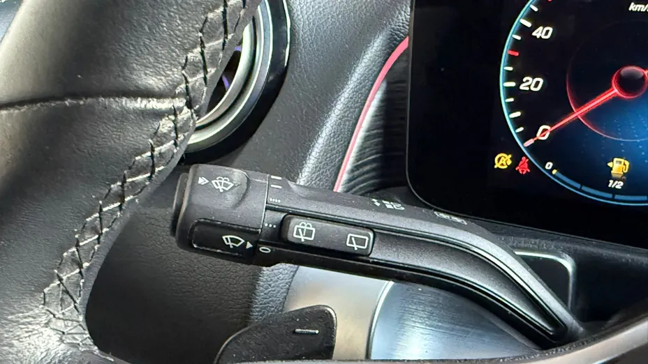 MERCEDES-BENZ GLB GLB 200 Progressive 7G-DCT