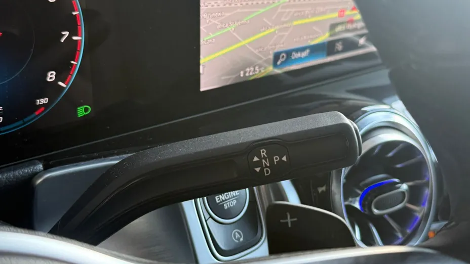 MERCEDES-BENZ GLB GLB 200 Progressive 7G-DCT