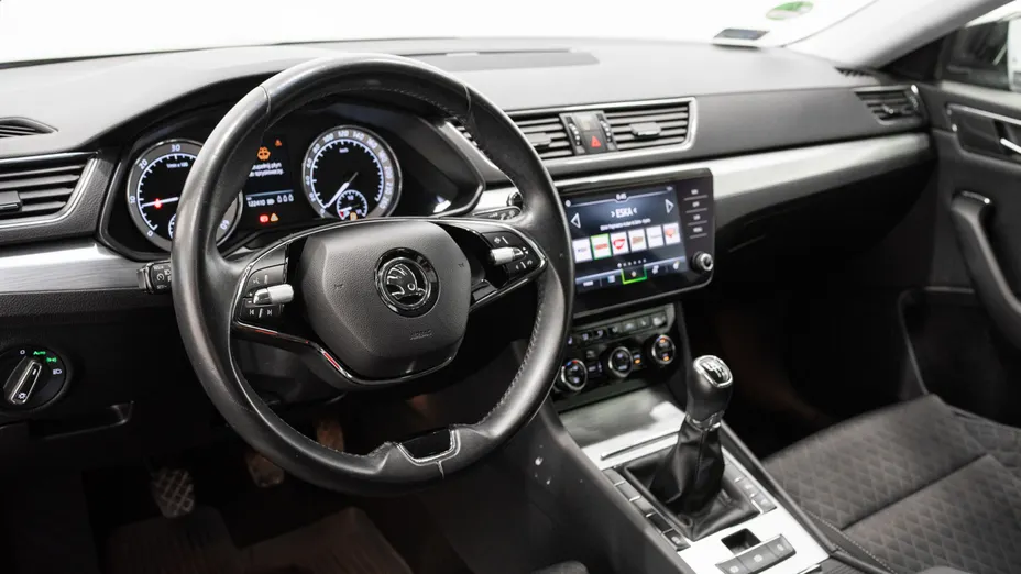 SKODA Superb Superb 2.0 TDI SCR Ambition