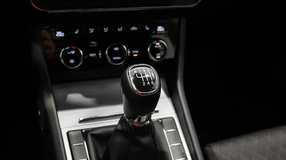 SKODA Superb Superb 2.0 TDI SCR Ambition