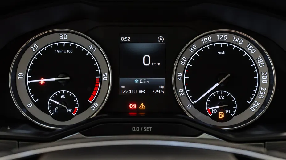 SKODA Superb Superb 2.0 TDI SCR Ambition