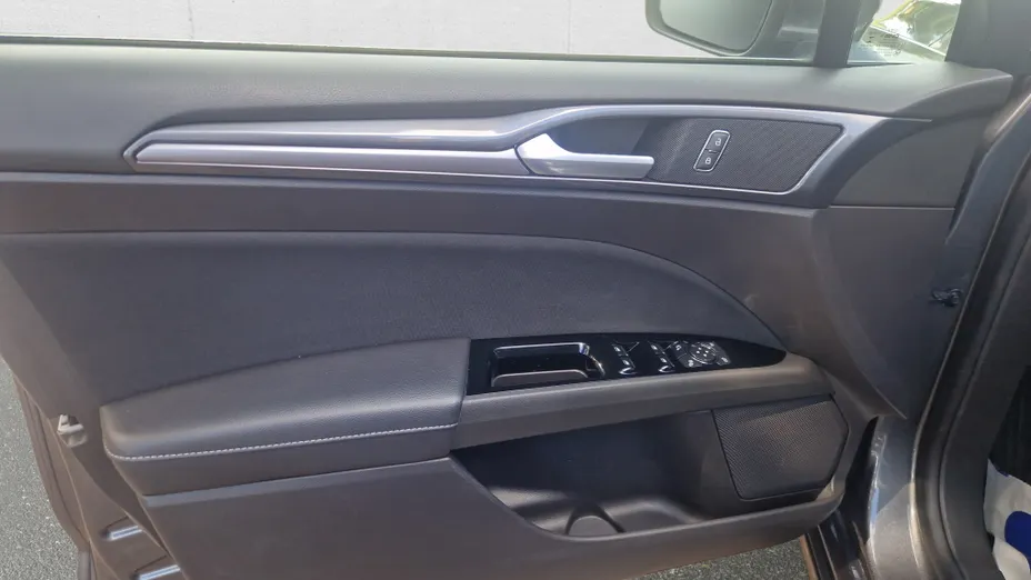 FORD Mondeo Mondeo 2.0 Hybrid Titanium