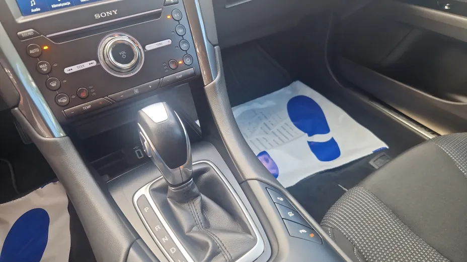 FORD Mondeo Mondeo 2.0 Hybrid Titanium
