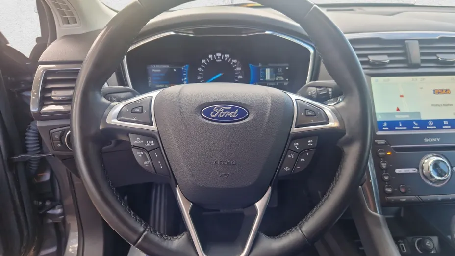 FORD Mondeo Mondeo 2.0 Hybrid Titanium