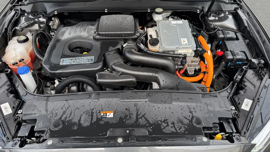 FORD Mondeo Mondeo 2.0 Hybrid Titanium
