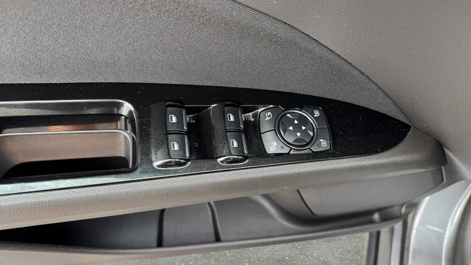 FORD Mondeo Mondeo 2.0 Hybrid Titanium