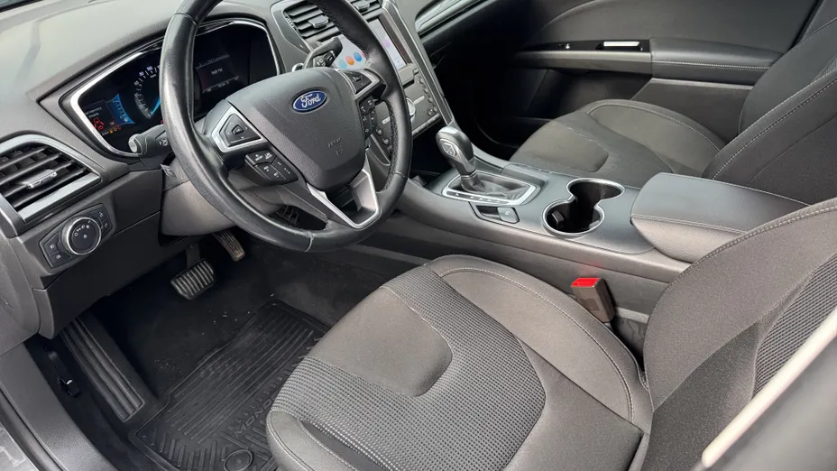 FORD Mondeo Mondeo 2.0 Hybrid Titanium