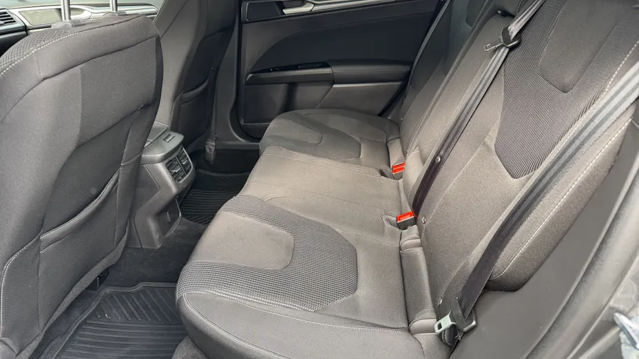 FORD Mondeo Mondeo 2.0 Hybrid Titanium