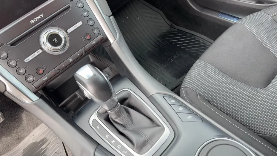FORD Mondeo Mondeo 2.0 Hybrid Titanium