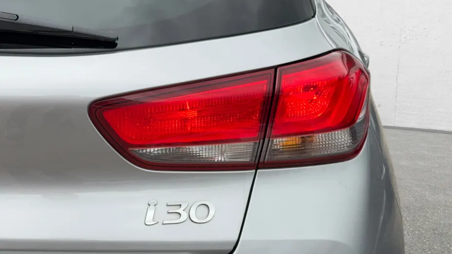 HYUNDAI i30 i30 1.5 DPI Smart