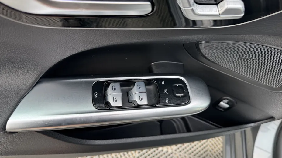 MERCEDES-BENZ C Klasa C 220 d mHEV 4-Matic Avantgarde
