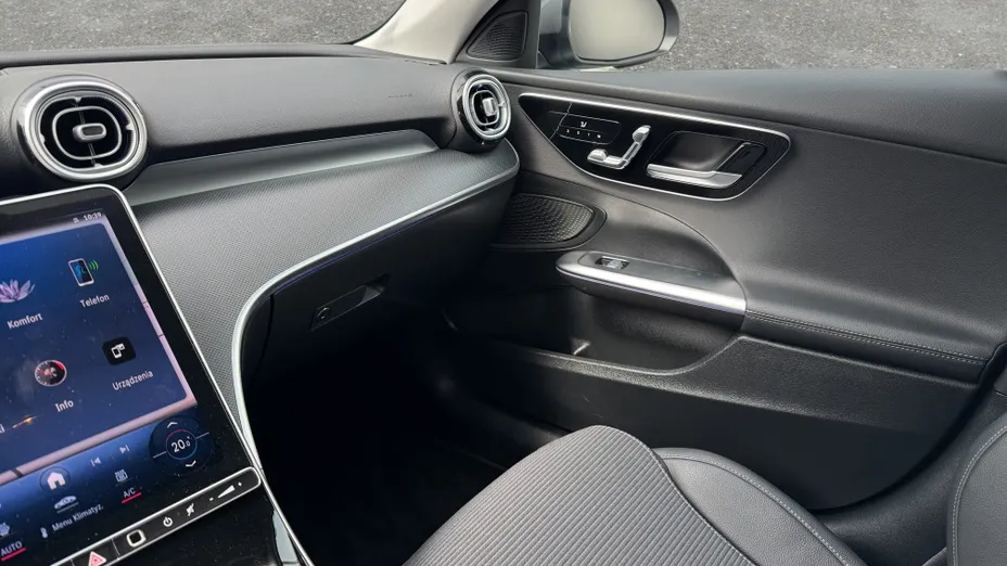 MERCEDES-BENZ C Klasa C 220 d mHEV 4-Matic Avantgarde