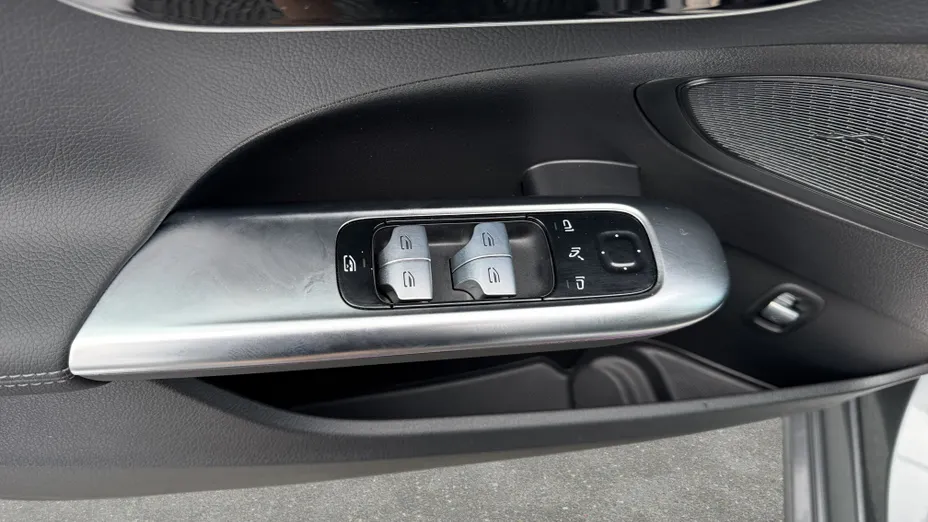 MERCEDES-BENZ C Klasa C 220 d mHEV 4-Matic Avantgarde