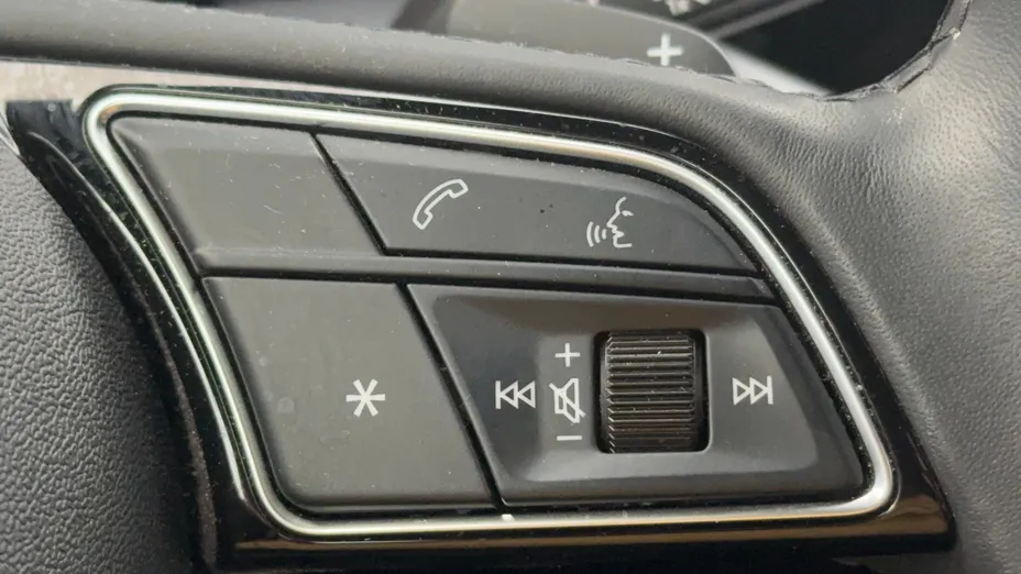 AUDI A3 A3 35 TFSI mHEV S Line S tronic