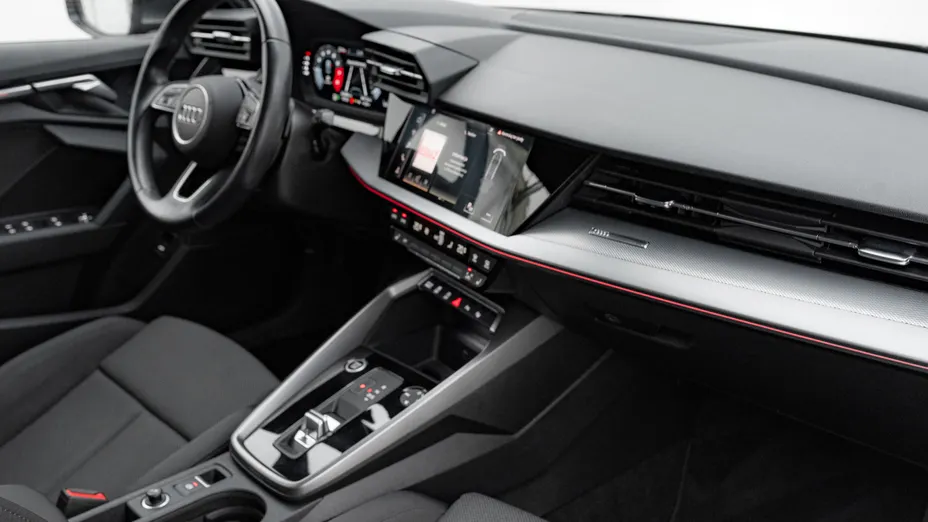 AUDI A3 A3 35 TFSI mHEV S Line S tronic