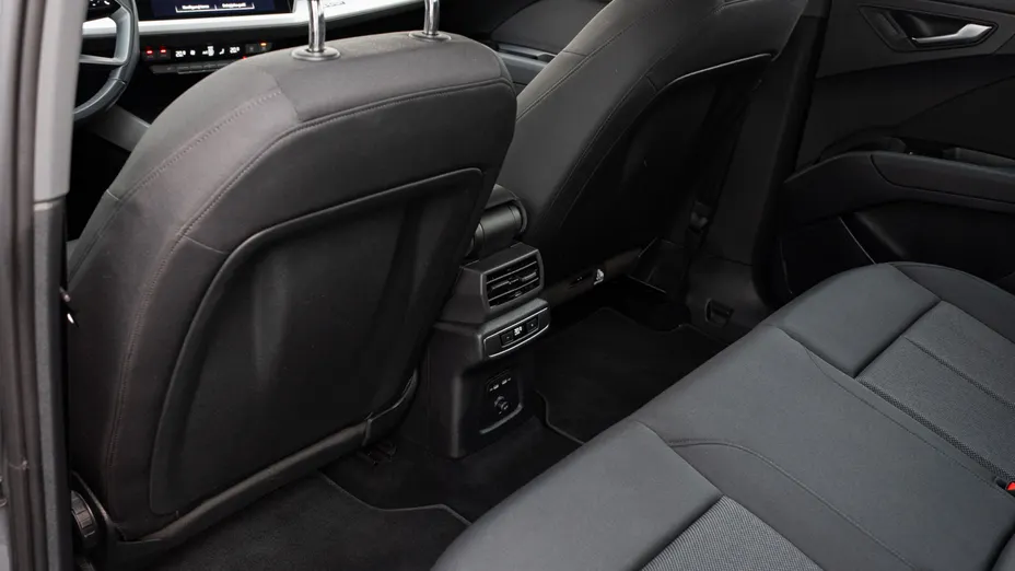 AUDI Q4 Q4 e-tron 40 77kWh Advanced