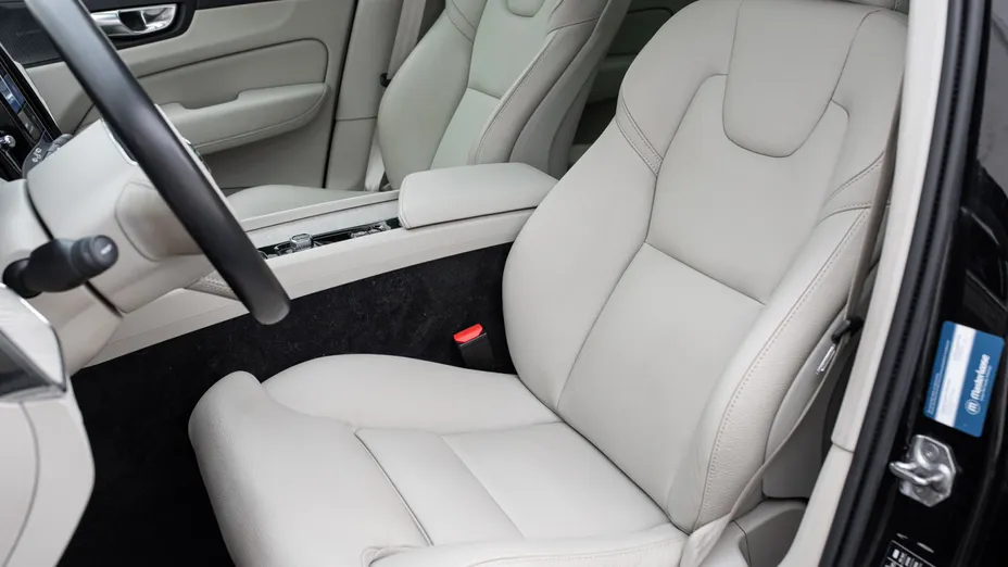 VOLVO XC60 XC60 B4 B Inscription aut