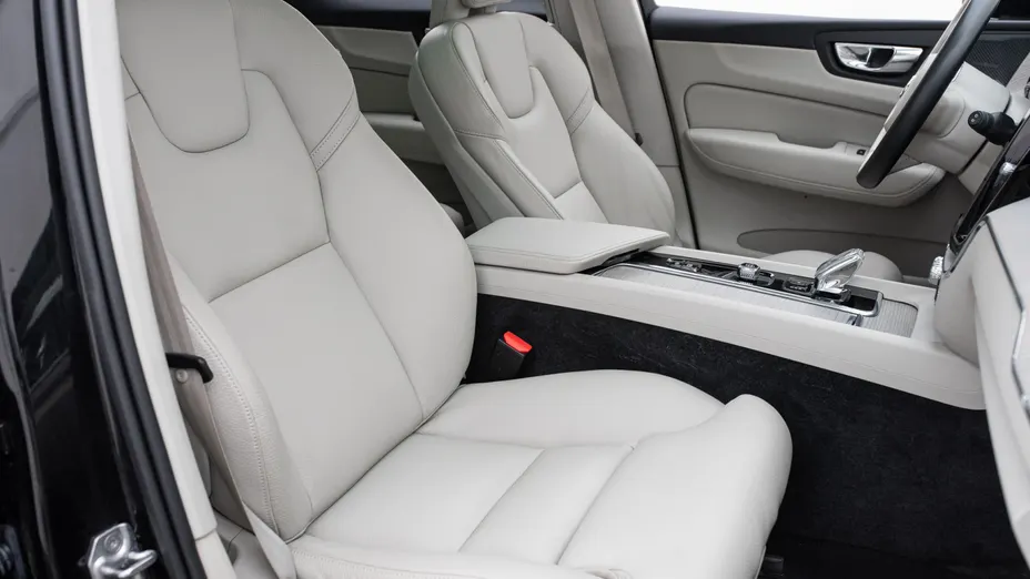 VOLVO XC60 XC60 B4 B Inscription aut