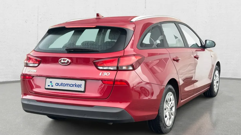 HYUNDAI i30 i30 1.5 DPI Classic +