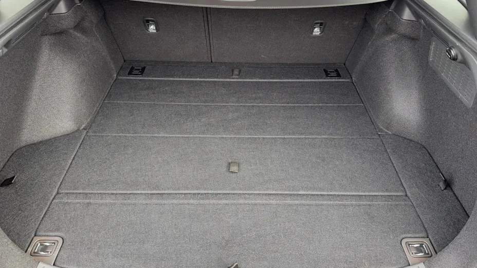 HYUNDAI i30 i30 1.5 DPI Classic +