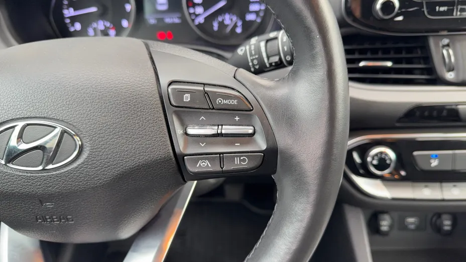 HYUNDAI i30 i30 1.5 DPI Classic +