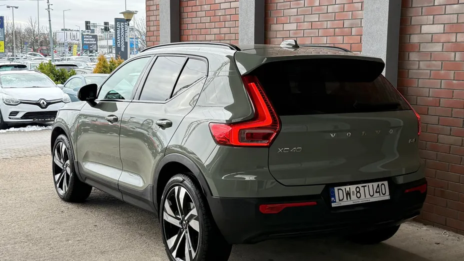 VOLVO XC40 XC40 B4 AWD Plus Dark aut