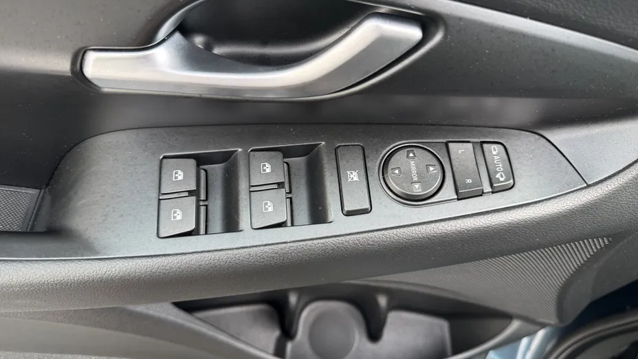 HYUNDAI i30 i30 1.5 DPI Smart