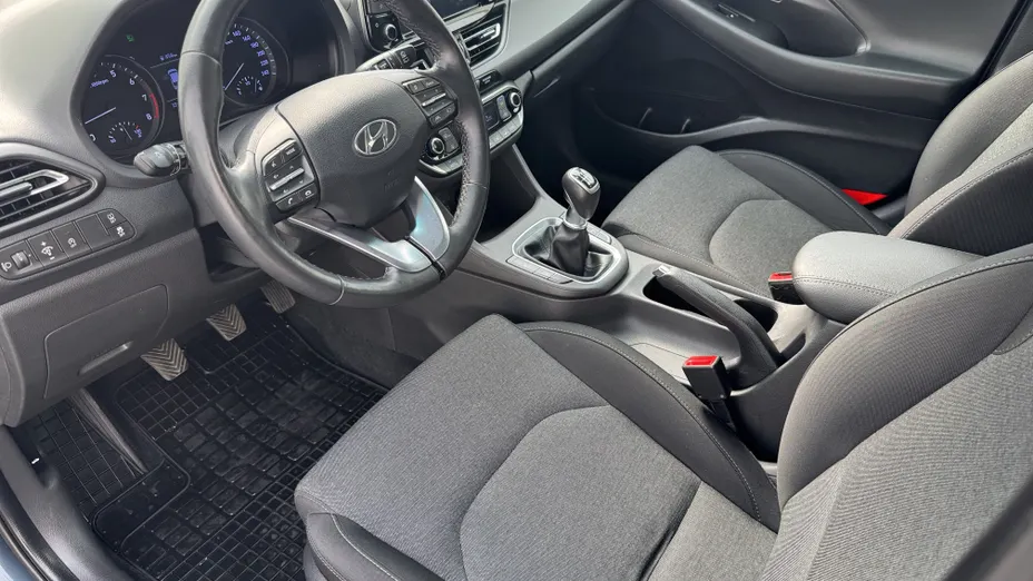 HYUNDAI i30 i30 1.5 DPI Smart