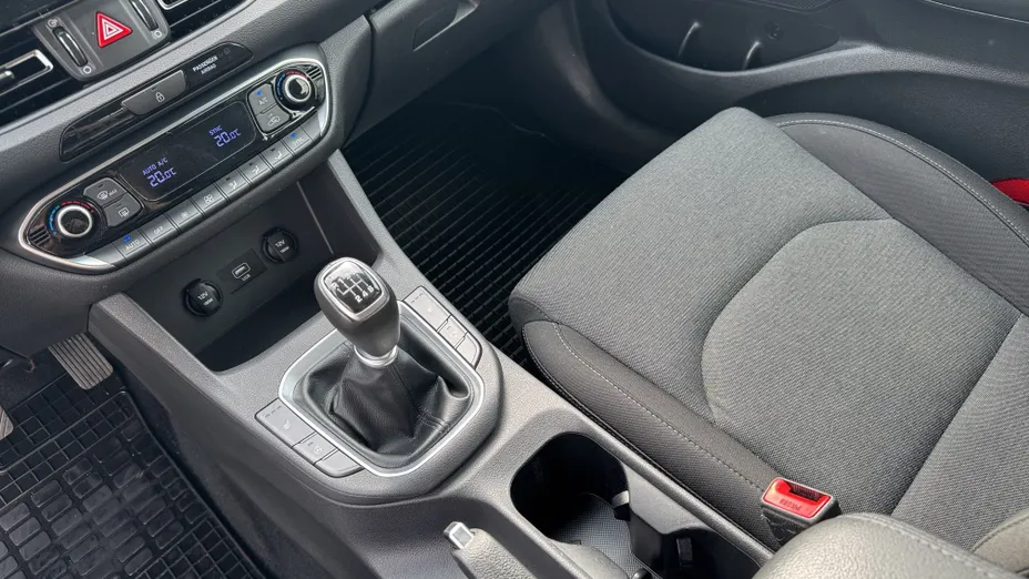 HYUNDAI i30 i30 1.5 DPI Smart