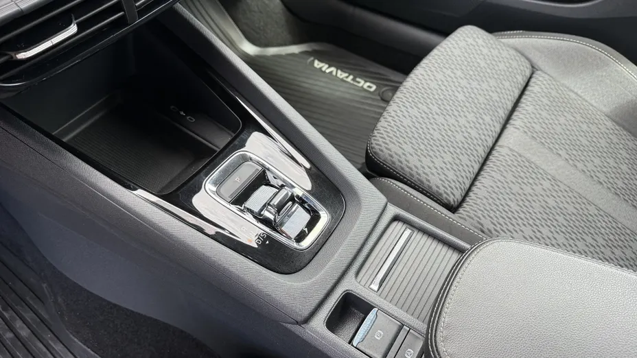 SKODA Octavia Octavia 2.0 TDI Ambition DSG