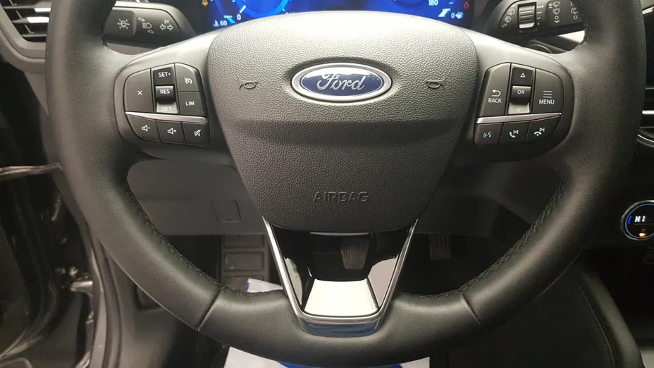 FORD Kuga Kuga 2.5 FHEV AWD Titanium X