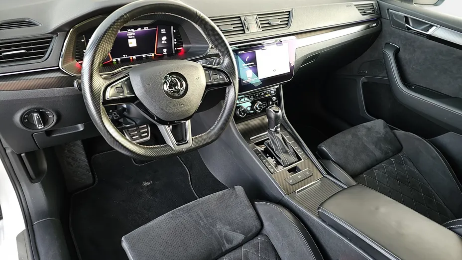 SKODA Superb Superb 1.4 TSI Plug-In Hybrid Sportline DSG