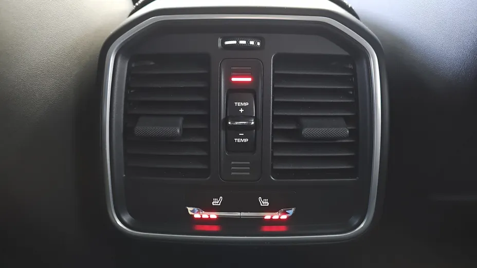 PORSCHE Macan Macan GTS