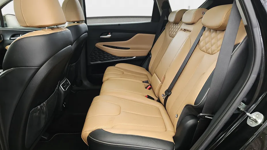 HYUNDAI Santa Fe Santa Fe 1.6 T-GDI PHEV Platinum 4WD aut