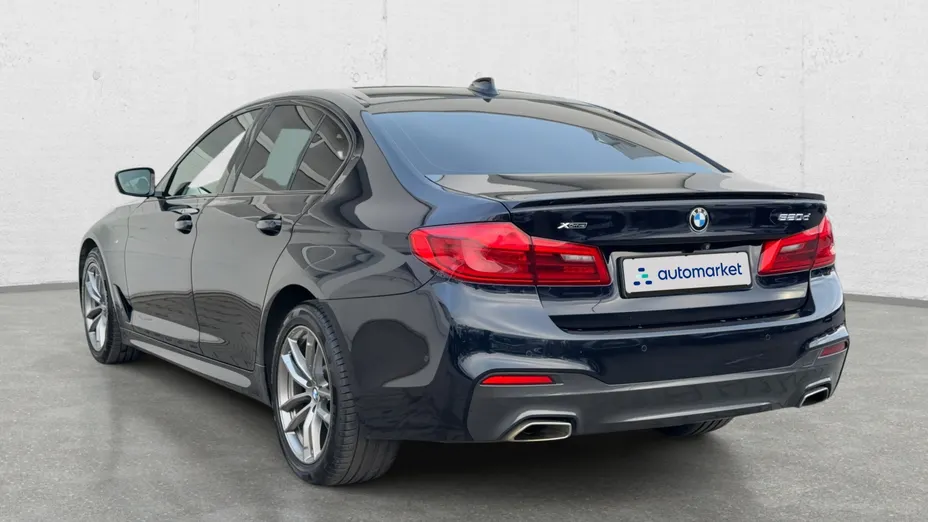 BMW Seria 5 520d xDrive M Sport sport-aut