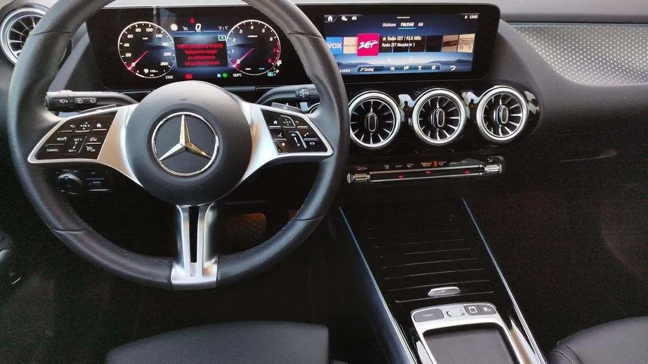 MERCEDES-BENZ GLA GLA 200 mHEV Progressive 7G-DCT