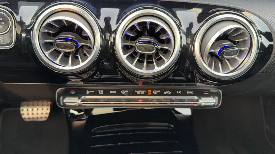 MERCEDES-BENZ CLA CLA 200 mHEV AMG Line 7G-DCT