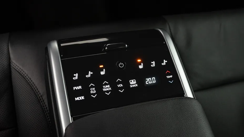 TOYOTA Camry Camry 2.5 Hybrid Dynamic Force Executive e-CVT