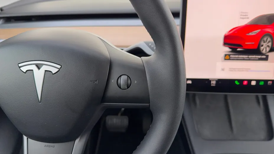 TESLA Model Y Y Long Range RWD