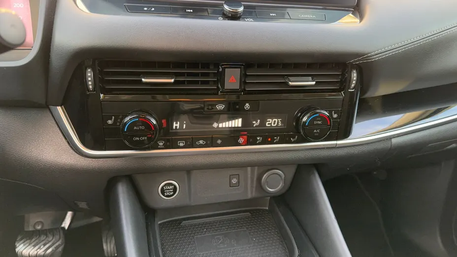 NISSAN Qashqai Qashqai 1.3 DIG-T mHEV N-Connecta Xtronic