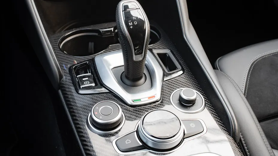 ALFA ROMEO Giulia Giulia 2.0 Turbo Veloce TI Q4 aut