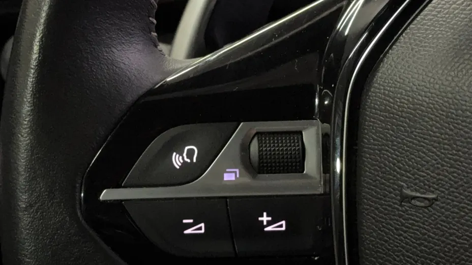 PEUGEOT 3008 3008 1.2 PureTech Allure Pack S&S EAT8