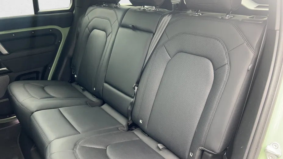 LAND ROVER Defender Defender 110 3.0 D300 mHEV 75th Limited Edition