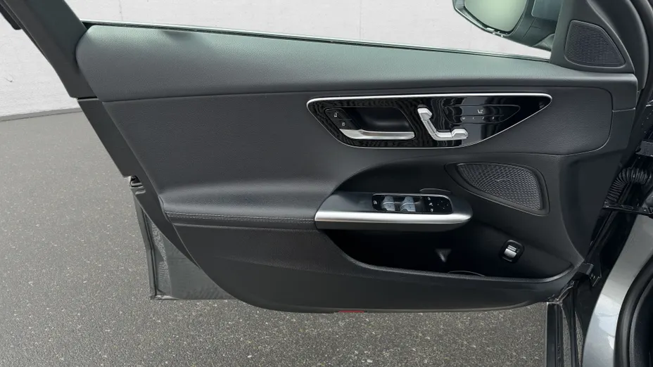 MERCEDES-BENZ C Klasa C 220 d mHEV 4-Matic Avantgarde