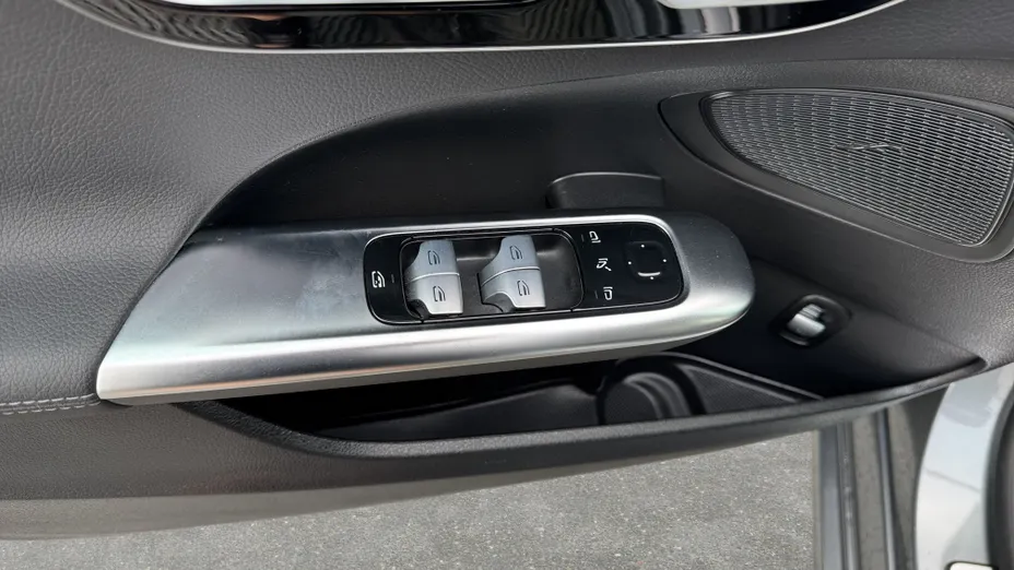 MERCEDES-BENZ C Klasa C 220 d mHEV 4-Matic Avantgarde