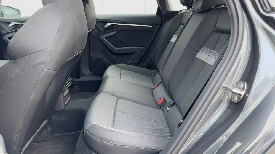 AUDI A3 A3 35 TFSI mHEV S Line S tronic