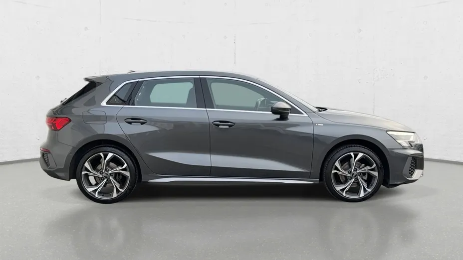 AUDI A3 A3 35 TFSI mHEV S Line S tronic