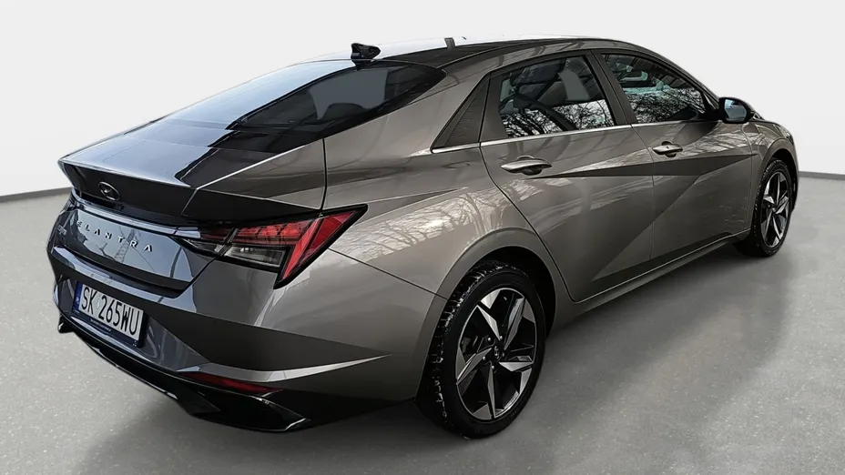 HYUNDAI Elantra Elantra 1.6 Executive CVT